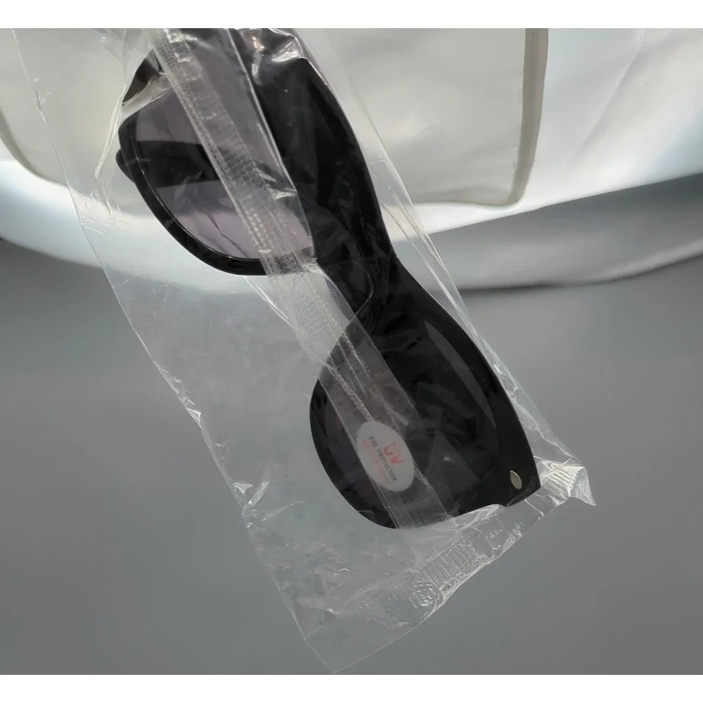 Google SWAG Black Sunglasses Unisex UV Protection Foldable White Retro SerifLogo